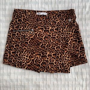 Zara Animal Print Skort with Zipper